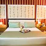 International & Conference Center Hotell 4*
