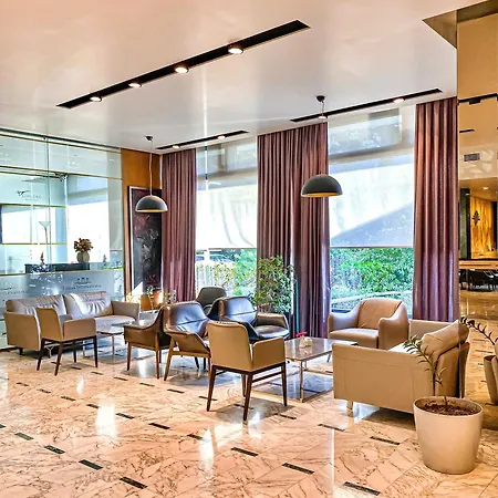 地拉那国际酒店及会议中心 地拉那