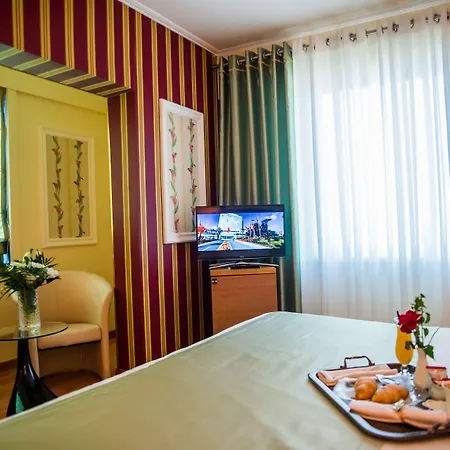 酒店 地拉那国际酒店及会议中心 地拉那