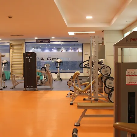 地拉那国际酒店及会议中心