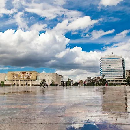 地拉那国际酒店及会议中心 地拉那