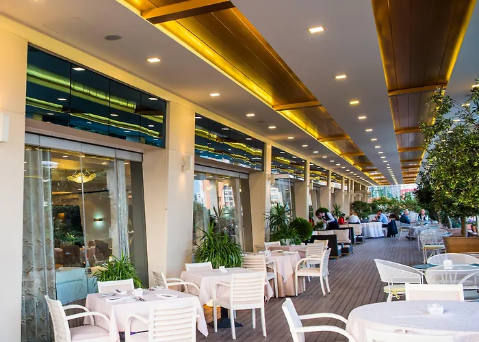 International & Conference Center 4* Tiran