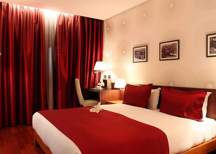 International & Conference Center Hotell