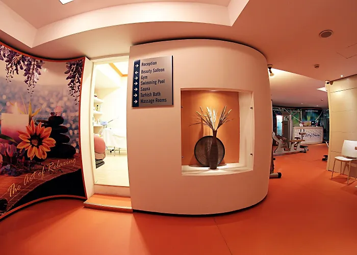 International Hotel&conference Center 4* Tirana