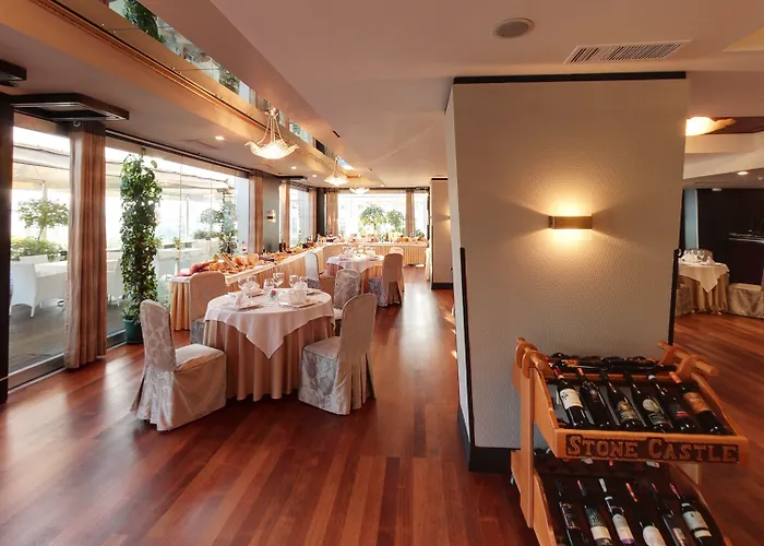 Hotell International & Conference Center Tirana